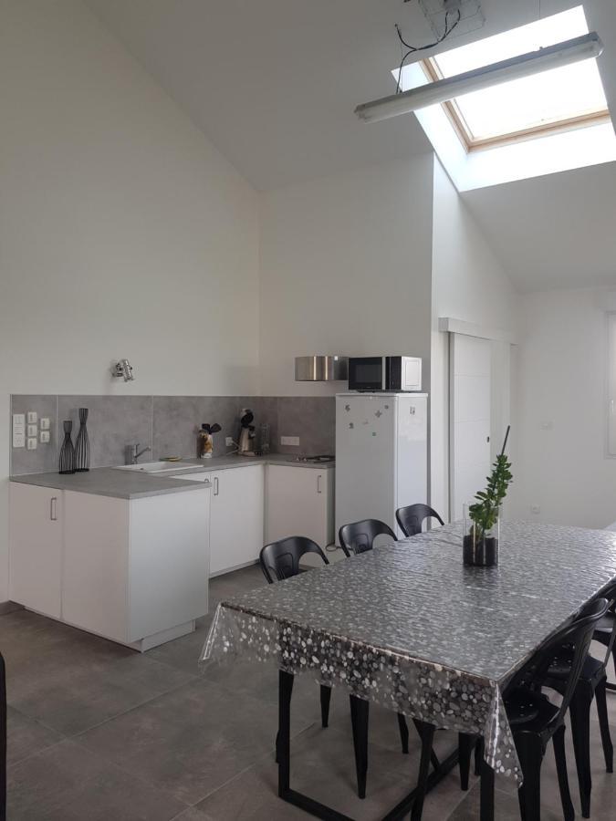 Apartmán L Atelier Courtisols Exteriér fotografie